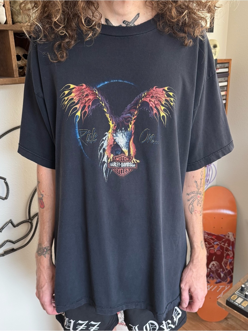 Vintage 2000 Harley Davidson Eagle Maui Hawaii Distressed Black Tee ~ Size 2XL